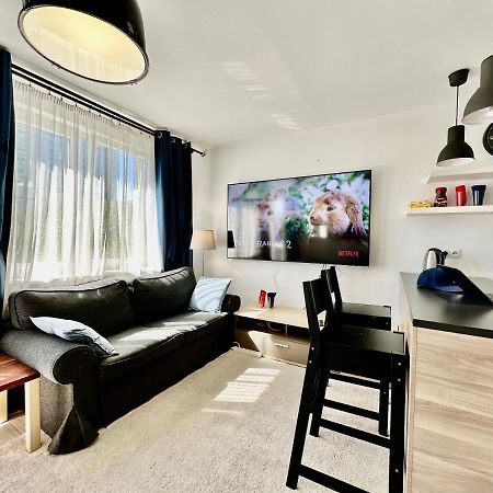 华沙Neon 2 - Fast Wifi 70'Tv Netflix Hbo Max Appletv+公寓 外观 照片